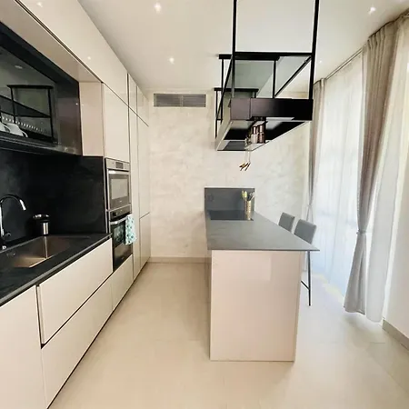 Villa Di Lusso A Soli 200 Passi Dal Mare E Un'Aute * Форте-дей-Мармі