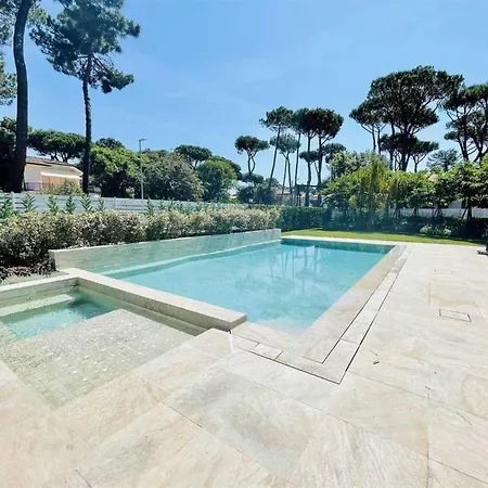 Вілла Villa Di Lusso A Soli 200 Passi Dal Mare E Un'Aute Форте-дей-Мармі